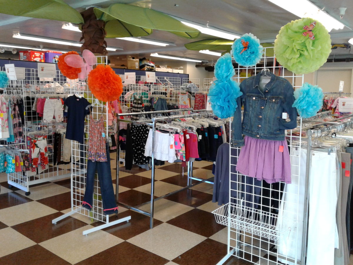 Clothing stores near outlet me for kids